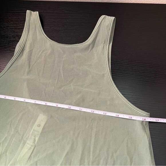 Lululemon Women’s Green Mesh High Neck Scoop Back Tank Top 4 - Picture 8 of 9